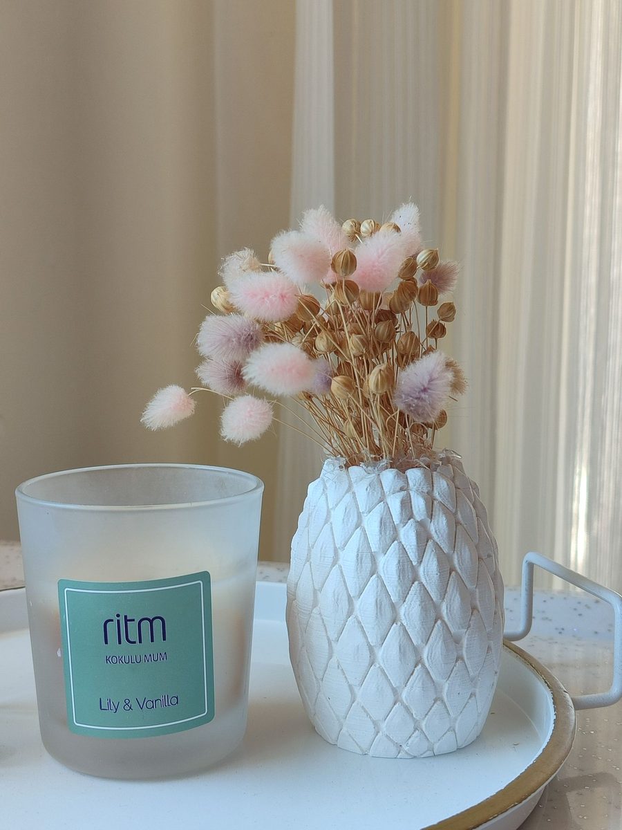 White blooms in a quiet still life